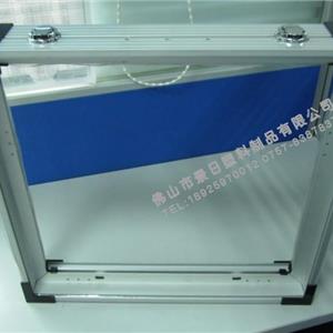 太阳能折叠板塑料护角应用